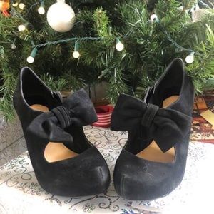 Gianni Bini black pumps